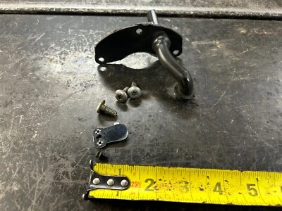 24HP Briggs & Stratton 44N877 0008-G1  breather #594164 - Image 1 of 4