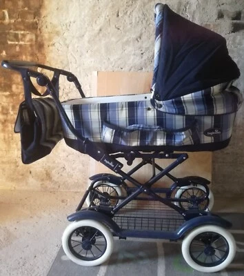 Carrozzina marca Inglesina con borsa di servizio riponi tutto. - Immagine 1 di 4