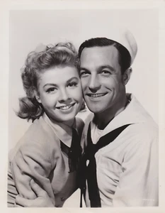 1948 Press Photo Actress Vera-Ellen and Gene Kelly star in "Words and Music" - Picture 1 of 2