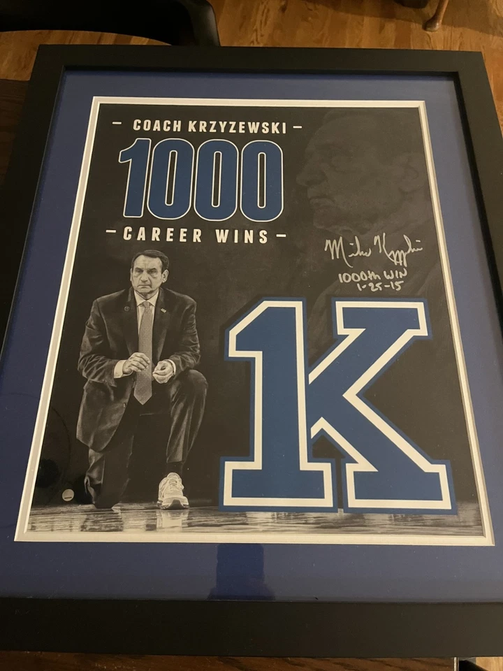 Mike Krzyzewski Entrenador K Duke Firmado 16x20 Victoria 1.000 Auto Enmarcado Foto Fanáticos Foto 1 de 2
