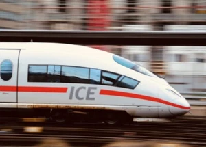 ICE Dortmund- Hamburg 29.1.24 - Bild 1 von 2
