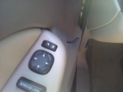 Interruptor de puerta delantera del conductor individual para camioneta Sierra 1500 00-02 30408916 Foto 1 de 4