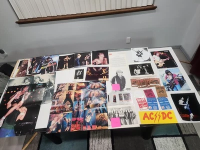 Lote de recuerdos vintage de AC/DC, carteles, pases detrás del escenario *VER NOTAS Foto 1 de 4