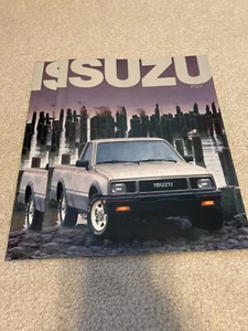 1987 Isuzu Pickup Showroom Brochure - Picture 1 of 1