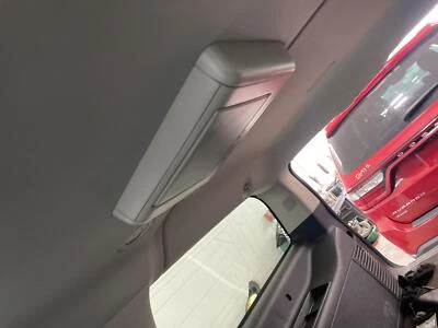 Used Infotainment Display fits: 2014 Gmc Yukon xl 1500 entertainment system opt - Image 1 of 4