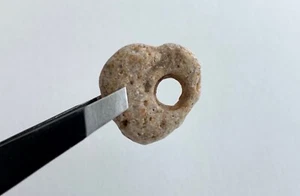 Natural Heart Shaped Beach Holey Rock❤️ Love Charm Fairy Stone Hag Valentine USA - Imagen 1 de 14