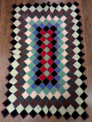 Edredón de retazos cosido a mano vintage 37"x60" Bohemian Lodge Granny Country Foto 1 de 4