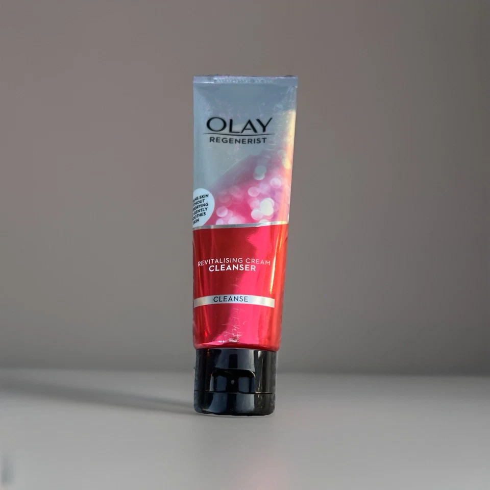 Crema limpiadora revitalizante Olay 100 g lavado facial antienvejecimiento tamaño completo sellada nueva Foto 1 de 4