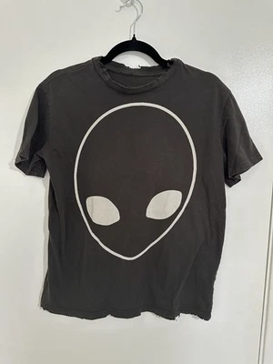 Camiseta GYPSY WARRIOR De Colección Negra Envejecida Grande Gráfica Extraterrestre De Gran Tamaño Usada en Excelente Condición Foto 1 de 4