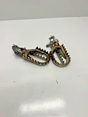 Raptor Apex footpegs pegs titanium foot 85-501 sx mc tc fc sxf gasgas ktm husky - Image 1 of 4
