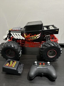 Hot Wheels Bone Shaker Monster Truck 1:10 Scale 16” x 9” Working Tested Used - Picture 1 of 17