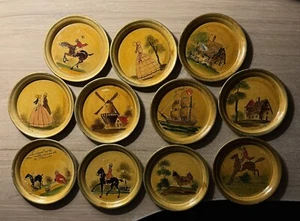 Kleine Speiseteller aus bemaltem Blech Anfang 20. Jahrhundert (11 Stück) Frankreich - Bild 1 von 12