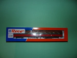 ROCO voiture voyageurs 1ière classe EUROFIMA Z1 rouge/gris OBB 44665-8 NEUF - Imagen 1 de 7
