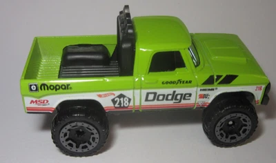 Camión Dodge Power Wagon Hot Wheels 70 parte de la serie verde neón único Foto 1 de 3