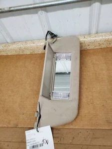 DEVILLE   1997 Sun Visor 288610 - Picture 1 of 12