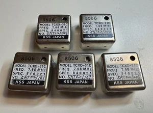 NUOVO LOTTO *5* KSS CRYSTAL OSCILLATOR 7,68 MHz TCXO-31C pin 3 **VENDITORE USA** - Foto 1 di 4