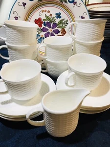 Set of 10 Wedgwood Bone China NANTUCKET Cups 8 Saucers & 1 Creamer England - Picture 1 of 4