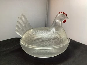 Caja de dulces cubierta de nido de gallina de pollo transparente de colección plato figurativo vidrio Indiana - Imagen 1 de 11