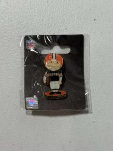 Cleveland Browns Bobblehead Hat Pin NFL Licensed Jewelry - Picture 1 of 2