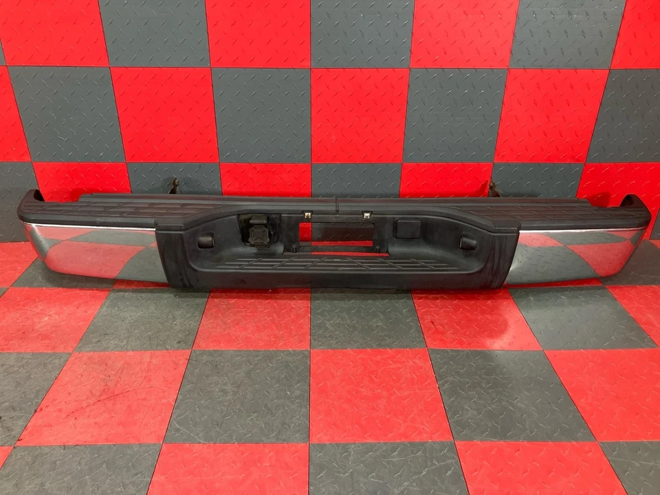 Parachoques trasero GMC SIERRA 1500 2007-13 cromado *vehículo del sur* Foto 1 de 4