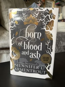 Born Of Blood And Ash Book Jennifer L. Armentrout Barnes & Noble Edition - Bild 1 von 7
