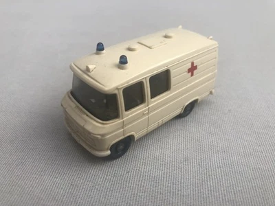 Wiking 278 1:87 Scale HO Gauge Mercedes-Benz L 406 Ambulance Good Condition - Image 1 of 4