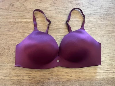 Victoria's Secret Kir 32C Very Sexy So Obsessed Wireless 1 1/2 Push Up Bra VS - Image 1 of 2