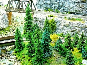 20 pcs ELK RIVER 4" PINES: Very Fine Quality Model Trees N HO Railroad Scenery - Picture 1 of 11