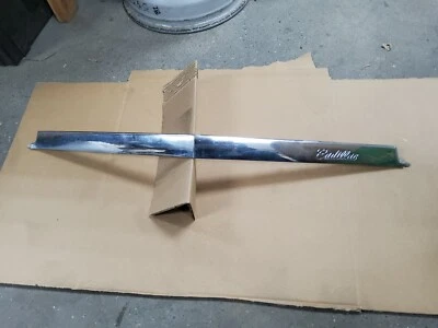 1977-1979 Cadillac Fleetwood Brougham grelha acabamento moldura fabricante de equipamento original B+ 1610071 - Imagem 1 de 4