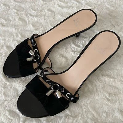 Sandalias de tacón de gatito STUART WEITZMAN negras de gamuza y charol 9,5 Foto 1 de 4