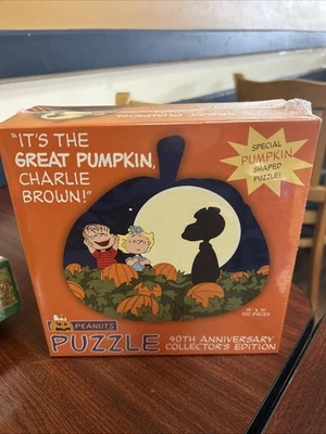 Lindo rompecabezas de 500 piezas Peanuts It's The Great Pumpkin Charlie Brown NUEVO Foto 1 de 4