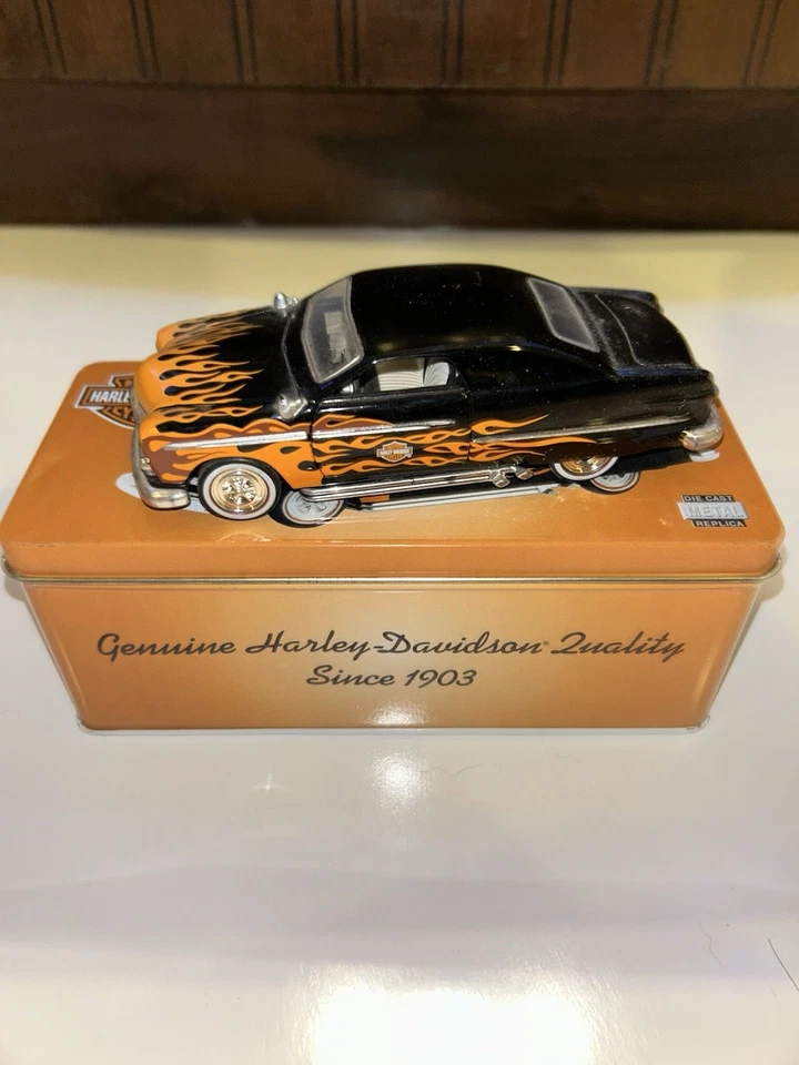 Harley-Davidson 1949 Ford Street Rod escala 1:38 con motor de tracción trasera de estaño DC-118 Foto 1 de 4
