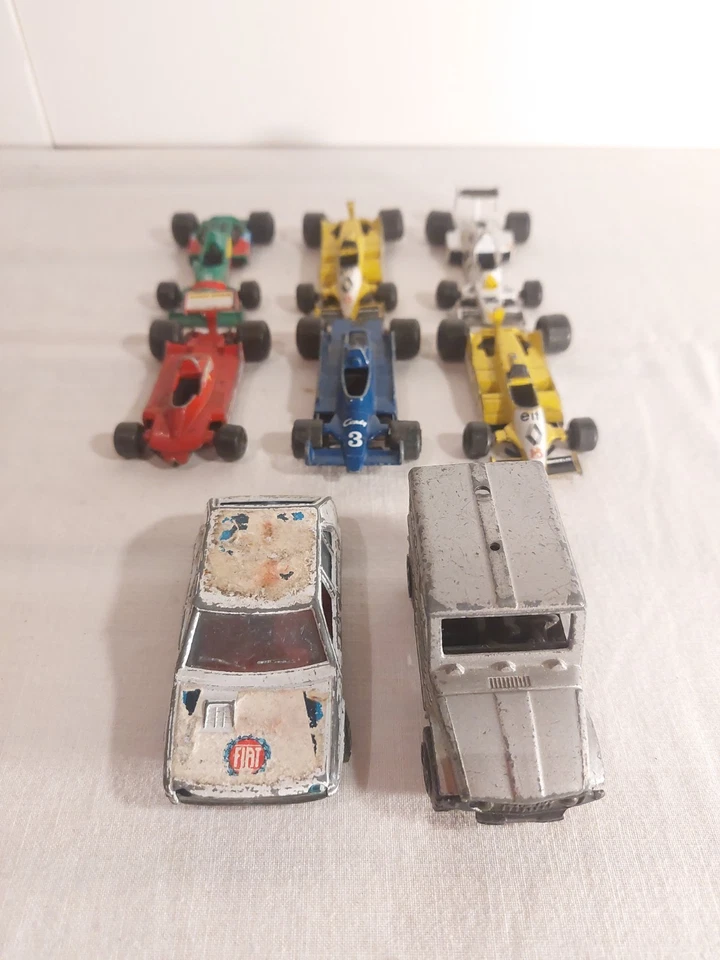 Polistil modellini misti scala 1/64-Prezzo 1.70 a macchina - Immagine 1 di 4