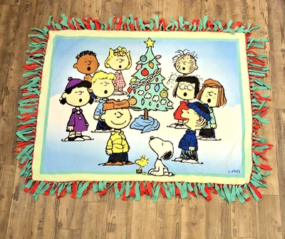 Manta polar Charlie Brown O árbol de Navidad sin coser con lazos de flecos 36X46" Foto 1 de 4