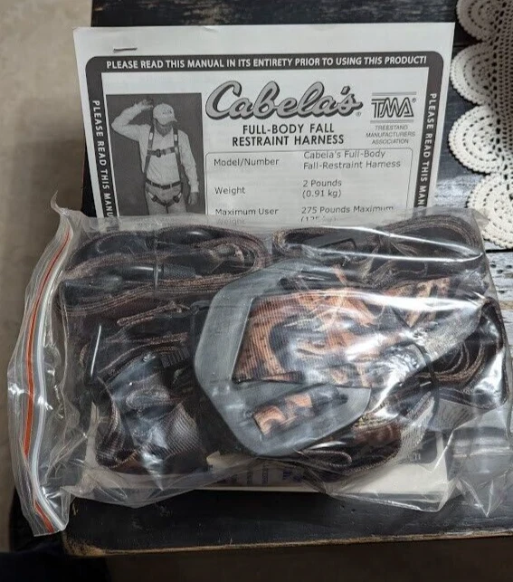 Cabelas Full Body Fall-Restraint Harness Camouflage 275 Pounds Maximum - Image 1 of 3