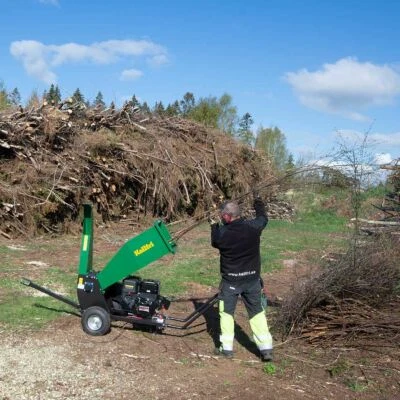 Holzhäcksler Holzschredder Holzhacker Schredder Häcksler Holz Benzin Motor - Bild 1 von 4