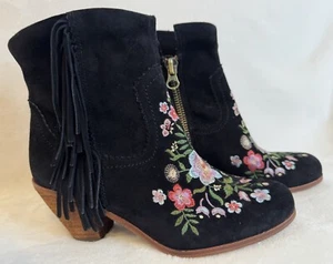 Sam Edelman Women’s Black Suede Floral Embroidered Fringe Ankle Booties Size 6.5 - Picture 1 of 9