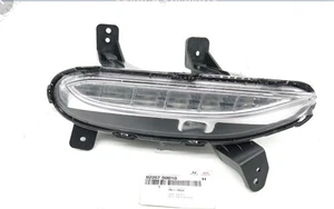 GENUINE HYUNDAI i30N PASSENGER DAYTIME RUNNING LIGHT, 92207S0010. LH - Picture 1 of 3
