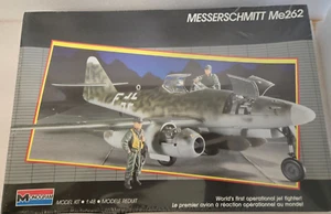 Monogram 1/48 Model Airplane Kit 5453 Messerschmitt Me262 - Picture 1 of 4