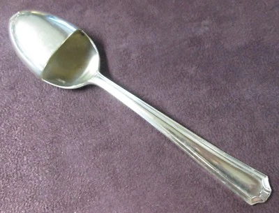 Colher de remédio inválida com capuz placa de prata inglesa padrão desconhecido granadeiro 1934 - Imagem 1 de 4