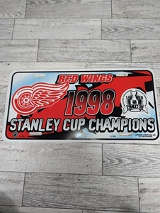 DETROIT RED WINGS 1998 STANLEY CUP CHAMPIONS NHL LICENSE PLATE SOUVENIR TAG RARE - Picture 1 of 4