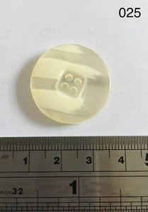 PEARLIZED BUTTONS Cream patterned 25mm SET OF 5 - Picture 1 of 2