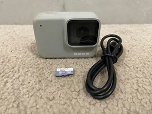 GoPro Hero 7 White Action Camera w Charger w/ 128GB SD Card - Picture 1 of 12