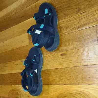 Сандалии для мальчиков The Children's Place размер 11 малыш - Изображение 1 из 4