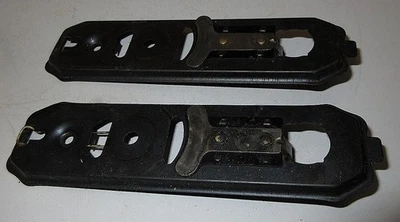 LIONEL #2532-53.2500 SERIES PAASSENGER CARS TRUCK CHANNEL X 2, - Image 1 of 2