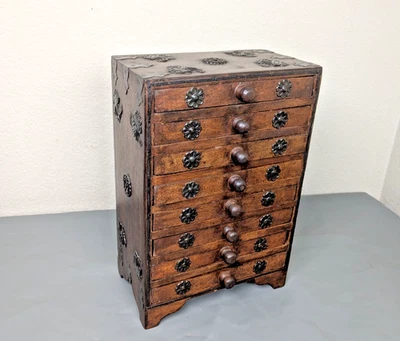Organizador de especias vintage hindú asiático 8 cajones madera maciza metal decorado joyería Foto 1 de 4