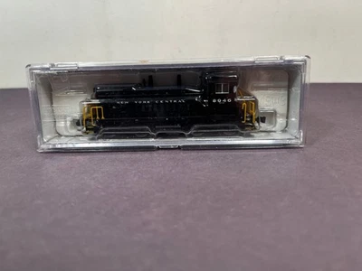 Life Like Trains N Scale Diesel Locomotive 7891 N SW9/1200 New York NYC 8946 - Image 1 of 4