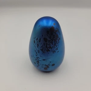 Ancien presse-papiers en forme d'oeuf Orient & Flume bleu irisé art verre - Photo 1/11
