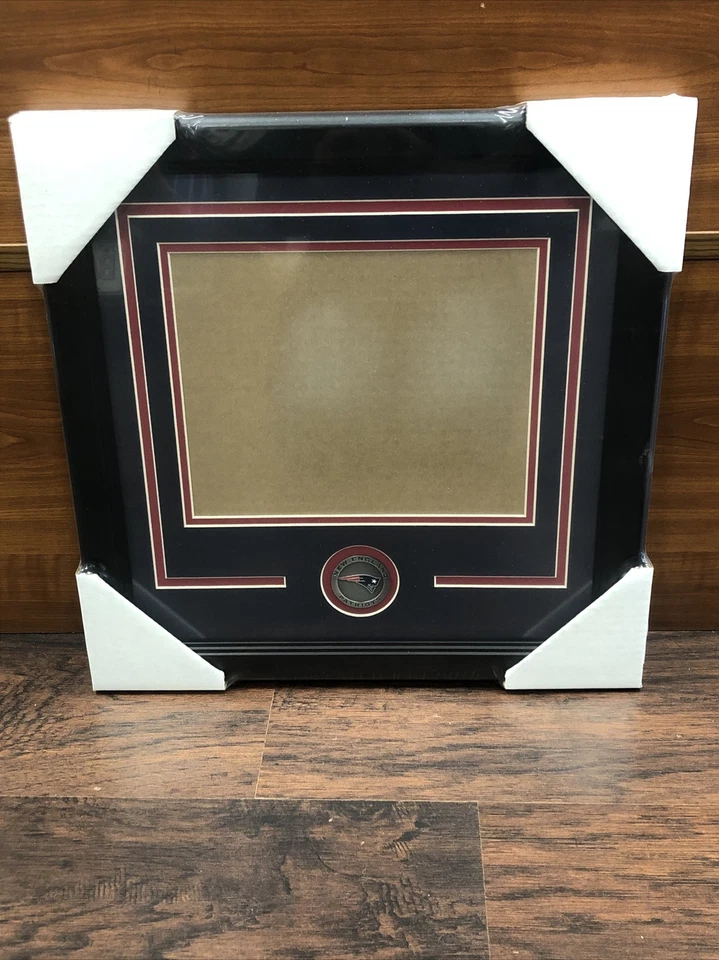 New England Patriots New 8x10 Photo Horizontal Team Medallion Frame Kit