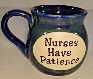 Taza de café taza de cerámica RN azul cobalto enfermeras tienen paciencia (pacientes) - Imagen 1 de 4
